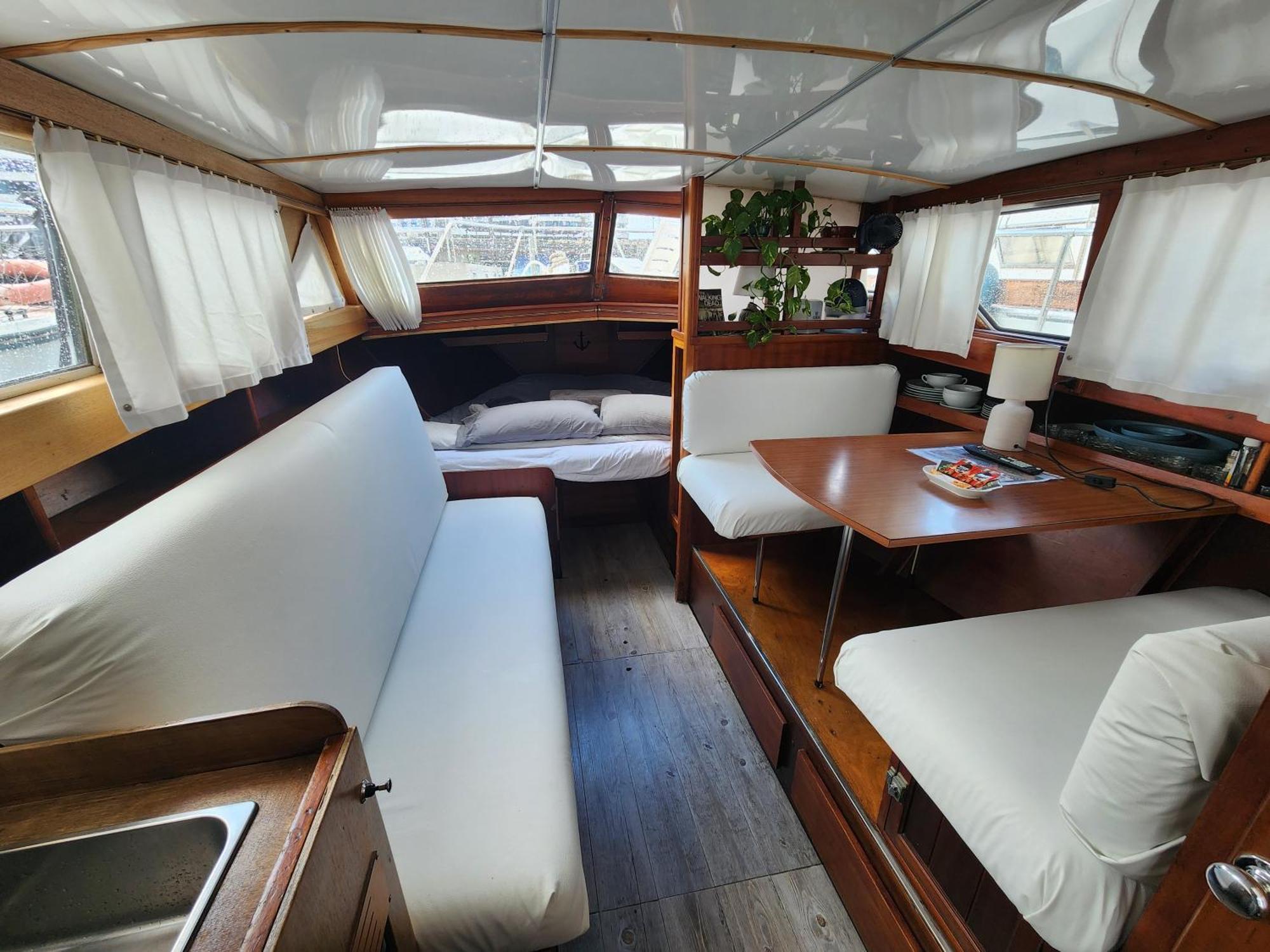 Floating In The Sea Sant Adria de Besos Exterior foto